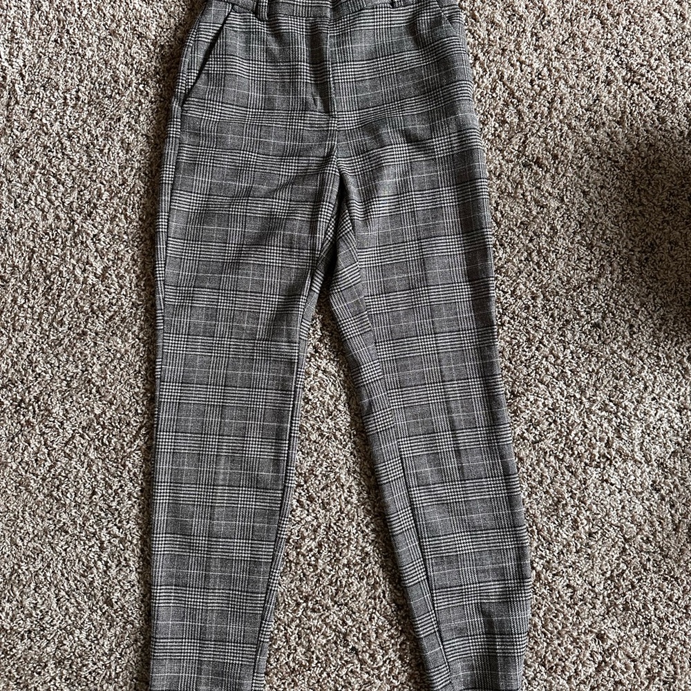 H&M Gray Plaid Skinny Ankle Pants